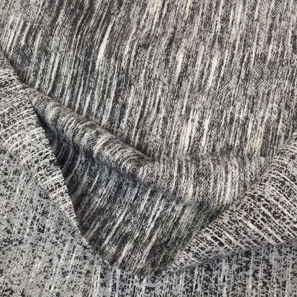 Ivivva By Lululemon Village Chill Scarf NWT - Picture 7 of 7